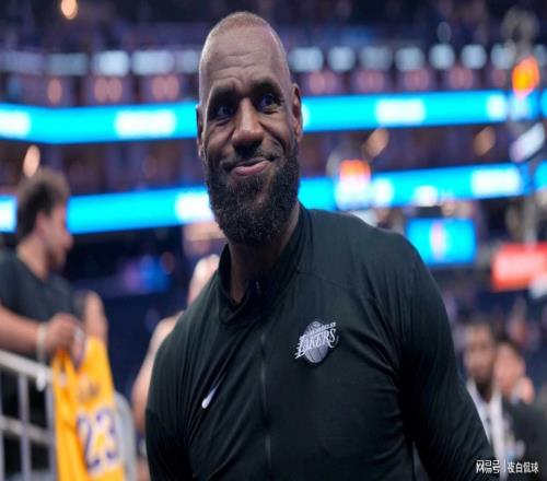雷迪克揭秘湖人關鍵談話：詹姆斯同意犧牲球權，湖人徹底蛻變