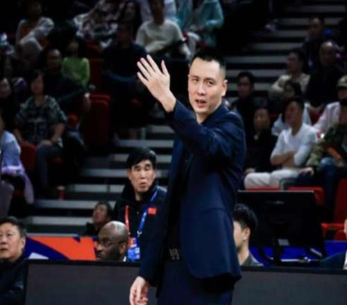 0分3失誤！生死時(shí)刻連續(xù)犯錯(cuò)，41歲少帥，末節(jié)啟用1人，險(xiǎn)釀大禍