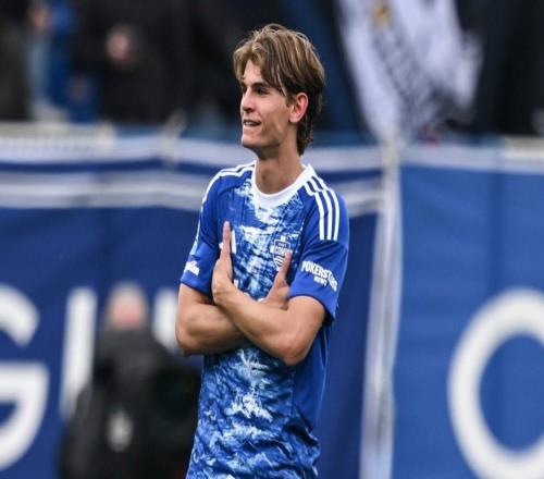 尼科帕斯本赛季意甲运动战打进10球，联赛同期仅次于劳塔罗