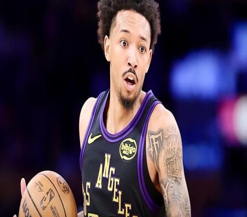 湖人兩年合同轉正史密斯！季后賽15人名單出爐：詹姆斯率隊沖冠