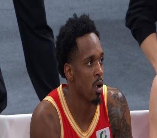 王博：廣東兩個(gè)外援打穿防守體系，我們還沒到看名次對手打的時(shí)候