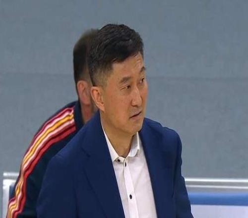 廣東終結(jié)廣廈主場18連勝！杜鋒卻遭質(zhì)疑，媒體人怒了：到底想干嘛