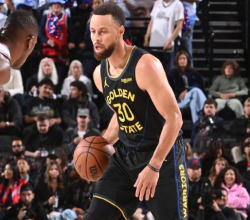 三天后將再戰快船，庫里14中7&三分9中4取24分6板3助1斷1帽