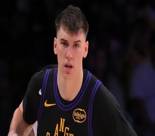 湖人131107大胜爵士球员评价：4人优秀，10人及格