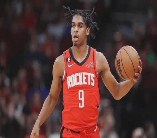 廣東3消息！胡明軒工作室出面辟謠，深圳簽新小外，徐昕帶隊(duì)贏球