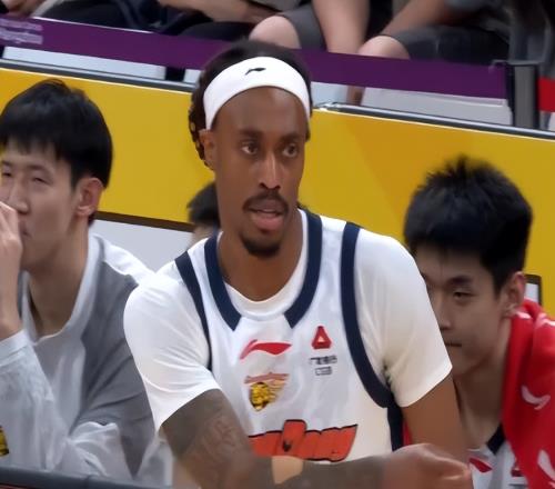 廣東男籃三連勝，賽后還有4個好消息，隊迷希望深圳隊可以輸一場