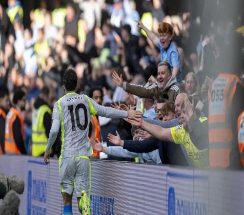 瓜帥3400萬撿漏的"新德布勞內(nèi)"，差點(diǎn)被自己位置感坑了