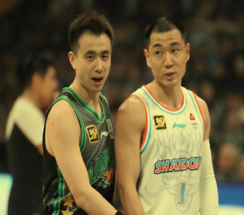 趙繼偉轟10+5！李虎翼8+1，萊迪3+2，高詩巖8+5，遼籃領(lǐng)先山東6分