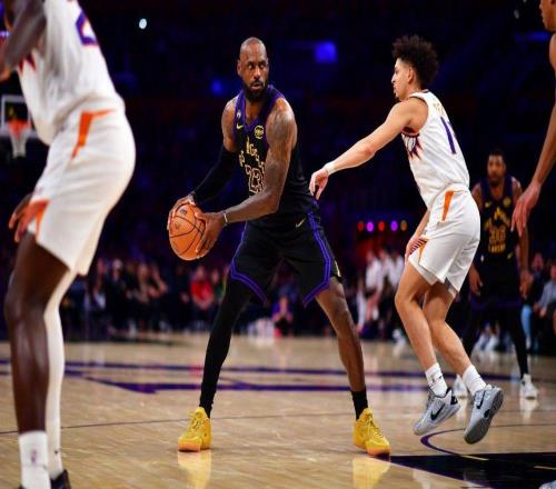 詹姆斯能否出戰對陣爵士隊的比賽湖人隊仍有機會鎖定西部第3