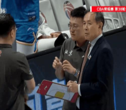 CBA上海雙殺北京豪取19連勝王哲林24+17周琦12+8