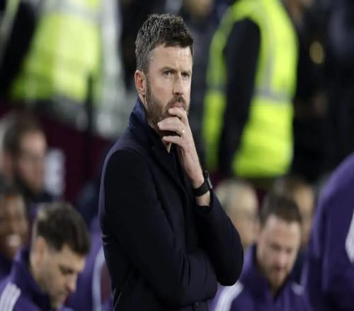 TA談曼聯(lián)收官階段懸念：歐冠資格近在咫尺，卡里克能否轉(zhuǎn)正牽動人心