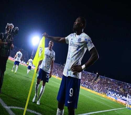 托死敌的福国米逆转科莫后尤文成功进入积分榜前四