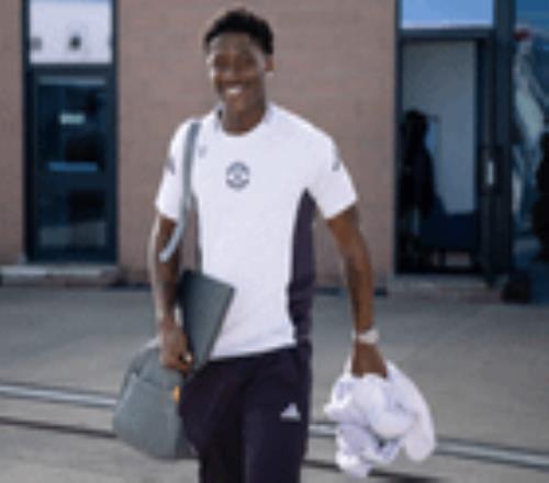 曼聯(lián)飛赴都柏林踢熱身賽，滕哈赫只帶了19人