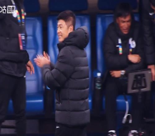 盲目跟風要壞菜！大連剛三連勝為李國旭找備胎澳洲教頭要來了