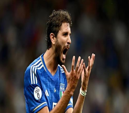 他無緣國(guó)足歸化之后，依然在中超表現(xiàn)不俗，本賽季中超五場(chǎng)進(jìn)五球