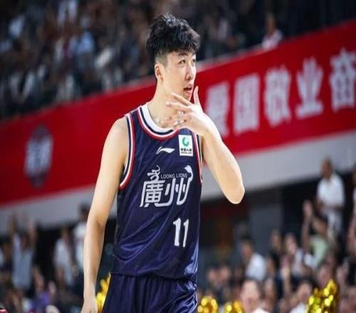 前行無(wú)畏202526賽季CBA常規(guī)賽第三十八輪主場(chǎng)戰(zhàn)勝江蘇