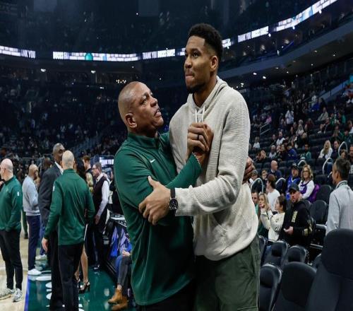 摆烂疑云、将帅失和，字母哥与雄鹿早已同床异梦