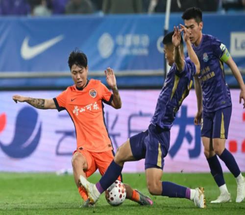 絕平！泰達球場悲喜兩重天，青島海牛11天津津門虎取寶貴一分！