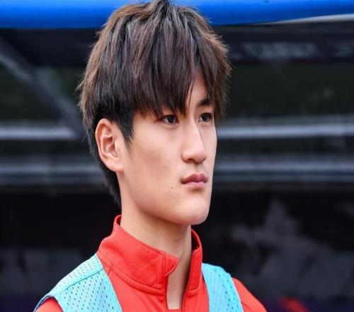 海港王牌外援遭遇重傷，因禍得福一人成最大受益者，迎來(lái)上位良機(jī)