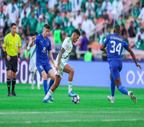 10！衛(wèi)冕冠軍進(jìn)亞冠8強(qiáng)117分鐘絕殺馬寧加時(shí)爭(zhēng)議判點(diǎn)+狂掏8黃