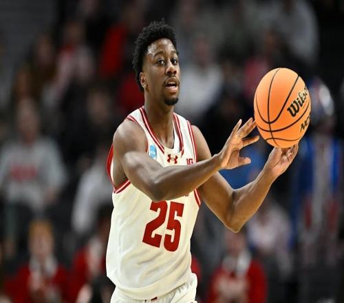 威斯康星控衛(wèi)Blackwell要跳船，6所學(xué)校搶人，作者押注阿拉巴馬