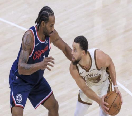 庫(kù)里談對(duì)陣快船：他們有很多的換防，我們進(jìn)攻端的空間要合適