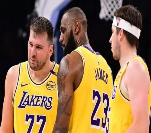 A史密斯：若沒有東、里，詹姆斯率領(lǐng)的湖人可能會(huì)被火箭橫掃