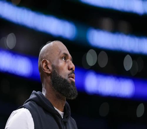 湖人花3個月打造的爭冠陣容，被傷病48小時拆回單核模式