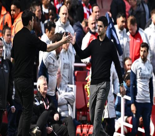 瓜迪奧拉師徒內(nèi)斗太無(wú)聊，小荷才露尖尖角，伊勞拉酷似英超清流！