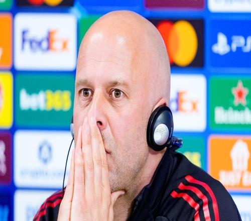 利物浦02落后，斯洛特搬出49場數(shù)據(jù)給球員打雞血