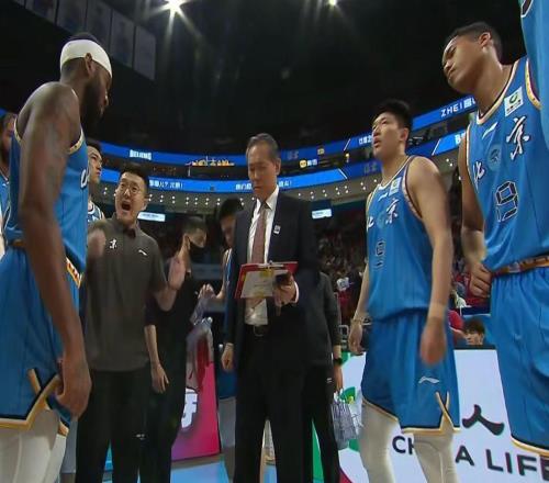北京男籃17分大勝青島，杰曼29分大爆發(fā)，麥基22分周琦12+10！