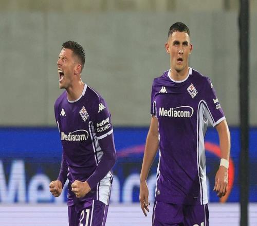 拉齊奧點(diǎn)球被黑64分鐘，VAR看了還判假摔