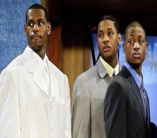 41歲比18歲還猛勒布朗又創(chuàng)八紀(jì)錄仍聯(lián)盟門面留守湖人概率僅50%