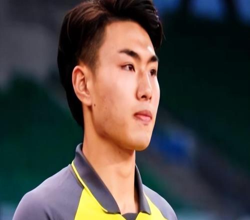 昔日和徐彬齊名，還曾被馬競看上，如今他卻泯然眾人淪為中甲雞肋