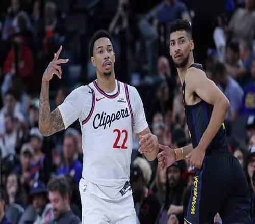 明明狀態(tài)相當(dāng)不錯(cuò)，但快船側(cè)翼新星的出手次數(shù)卻依然非常有限