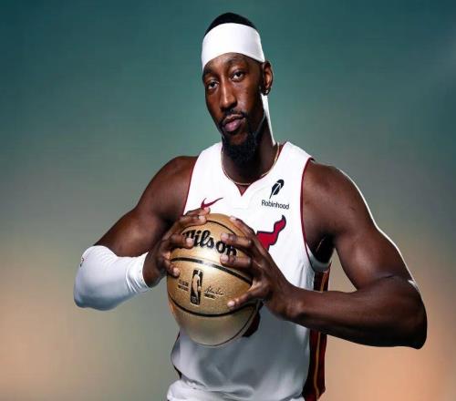 十年了，科比的那一役還在回響，而202526賽季，把這些瞬間刻進(jìn)了歷史