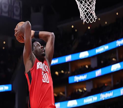 面對(duì)灰熊拿下大號(hào)兩雙，火箭替補(bǔ)中鋒在季后賽中能否得到重用