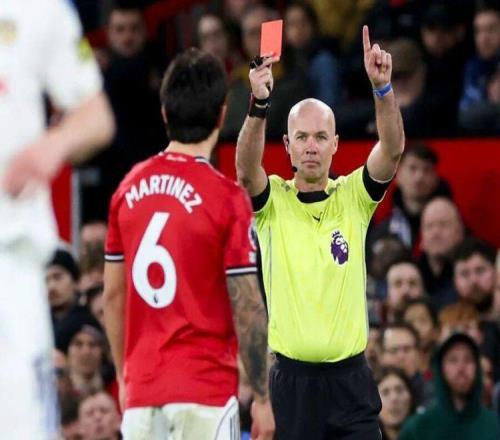 冤利馬拉對手頭發(fā)被直紅罰下此前富勒姆后衛(wèi)同樣動(dòng)作卻沒事