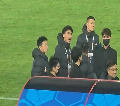 李金羽換人太迷了！不撤邦本早上田玉達(dá)能31！戰(zhàn)申花殺富濟(jì)貧