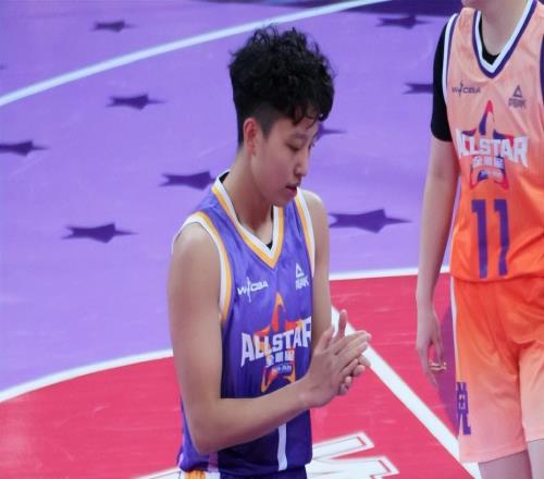 夢想選中冉珂嘉！1.81米籃板王將登陸WNBA宮魯鳴早已認可她天賦