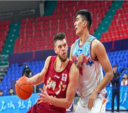 廣東隊(duì)新外援終于來了，單場(chǎng)50分18籃板深圳隊(duì)簽NBA首輪秀