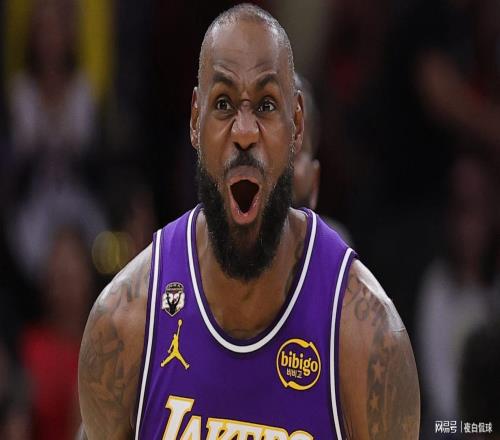老詹看急眼了！NBA關(guān)鍵戰(zhàn)突然斷播，詹姆斯在線怒噴技術(shù)故障