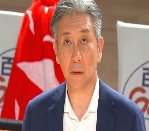 納托爾32分8板6助CBA新疆男籃96104深圳史密斯45分