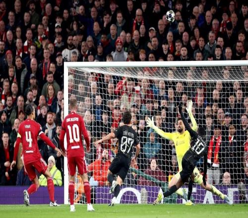 詹俊：利物浦若能發(fā)揮接近本場(chǎng)水準(zhǔn)，保住英超前五還是有希望