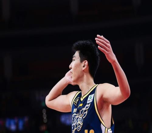 5支NBA队力邀！杜锋遭徐昕狠狠打脸学林葳在NCAA历练将名利双收