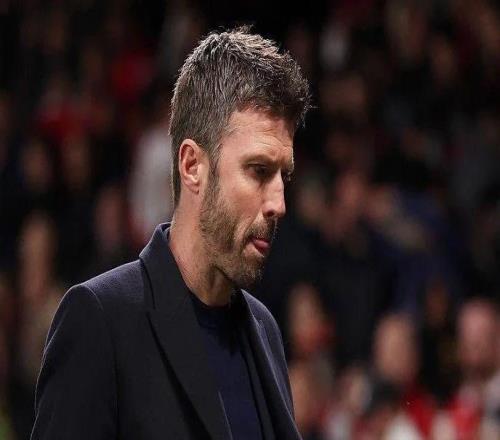 卡里克學(xué)弗格森發(fā)火：曼聯(lián)24天沒比賽，狀態(tài)崩了