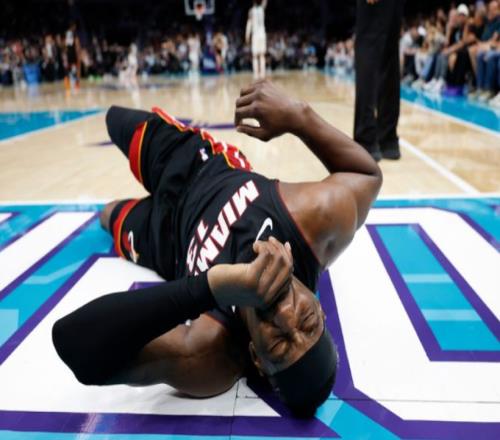 附加賽首勝！熱火出局，阿德巴約重傷，裁判搶戲，最佳新秀遭棄用