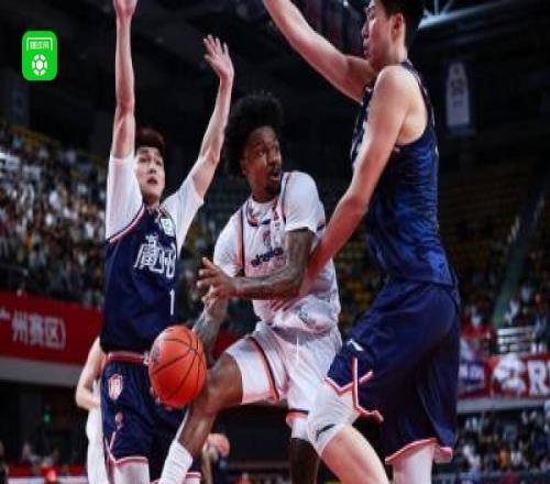 上海9089險勝廣州豪取20連勝，王哲林20+16，張鎮(zhèn)麟14分