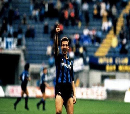 59歲生日快樂：一個(gè)中場(chǎng)如何成為國(guó)米精神圖騰