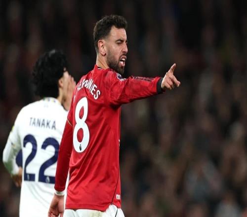 今天凌晨輸了一場球后，曼聯(lián)才終于回到媒體關(guān)注的視野